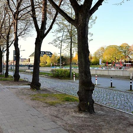 Ferienwohnungen -Am Strom 41- In Warnemuende Росток Экстерьер фото